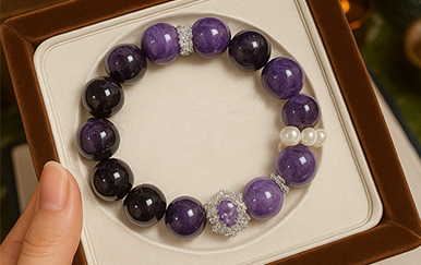 Crystal Bracelets: Your Guide to Meaningful Style